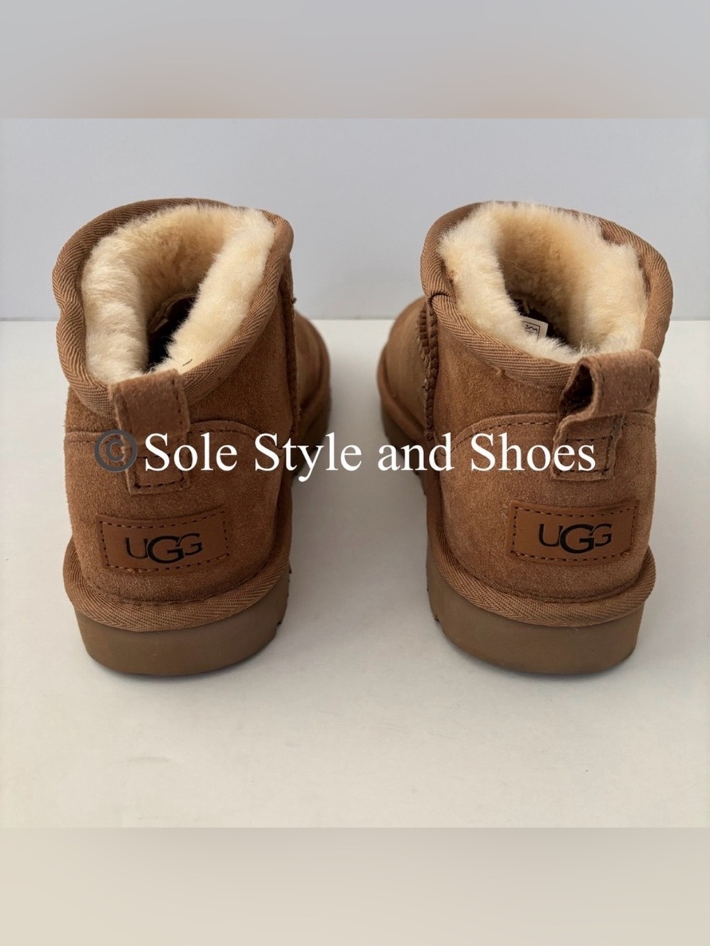 UGG Classic Ultra Mini Boots Chestnut 8 New without Box - Picture 4 of 11
